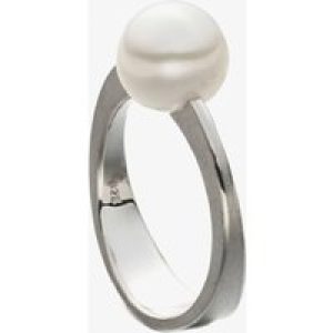Eva Strepp Silver & Freshwater Pearl Ring CUTRINGFRESH