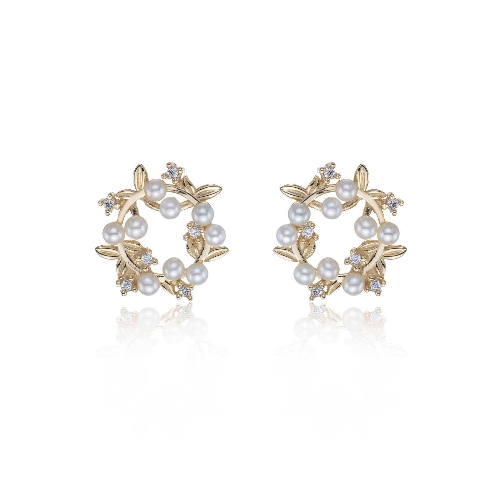 Yellow Gold Plated Pearl Wreath Earrings