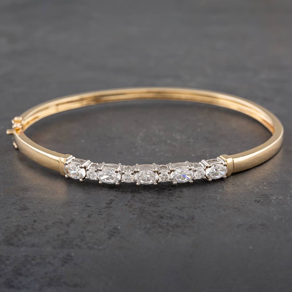 Pre-Owned 14ct Yellow Gold Cubic Zirconia Medium Hinged Bangle 41211021