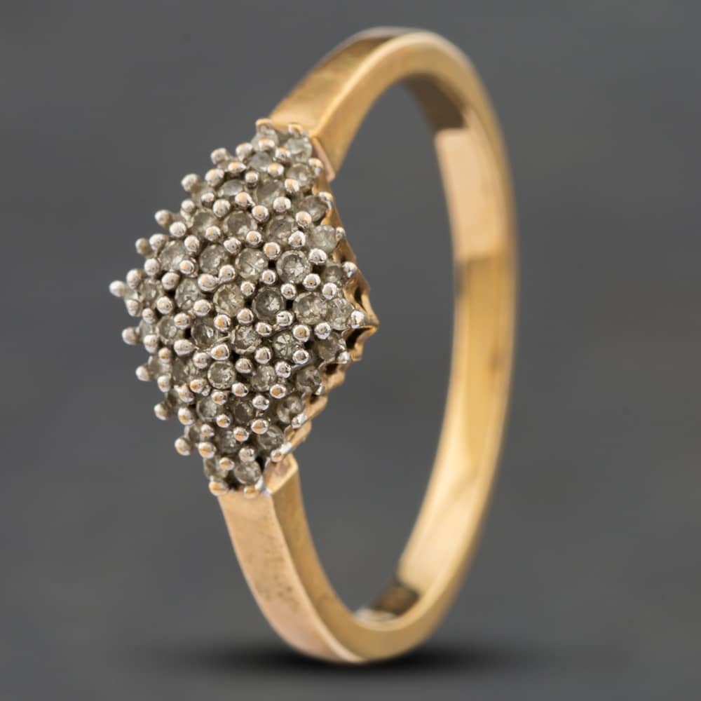 Pre-Owned 9ct Yellow Gold Brilliant Cut Diamond Cluster Ring 41381100