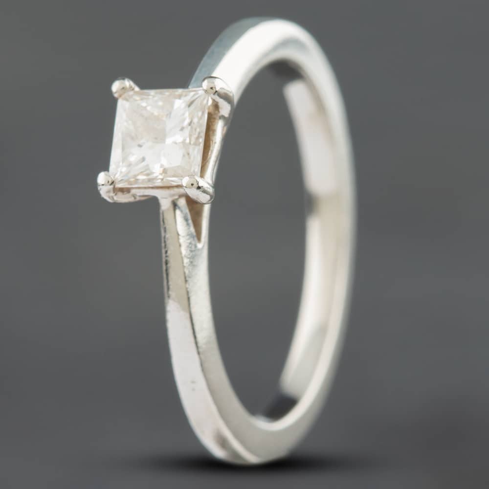 Pre-Owned Platinum 0.45ct Brilliant Cut Diamond Princess Cut Solitaire Ring 41481030