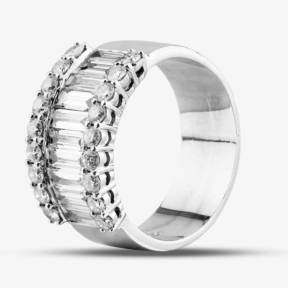 Pre-Owned 18ct White Gold 2.90ct Diamond Band Three Row Ring 4148800