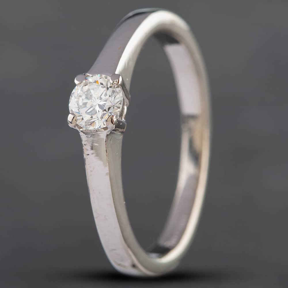 Pre-Owned 18ct White Gold 0.25ct Brilliant Cut Diamond Solitaire Ring 4158880