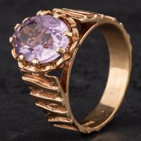 Pre-Owned 9ct Yellow Gold Amethyst Oval Patterned Shank Dress Ring 4110554