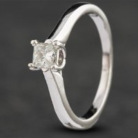 Pre-Owned Platinum 0.27ct Princess Cut Diamond Solitaire Ring 4148283