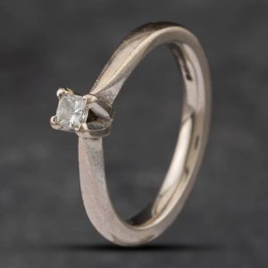 Pre-Owned Platinum 0.18ct Princess Cut Diamond Solitaire Ring 41481349