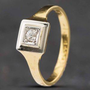 Pre-Owned 18ct Yellow Gold Diamond Square Solitaire Ring 41381794