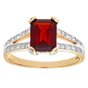 Diamant L’Eternel Womens 9ct Yellow Gold Single Stone Garnet with Diamond Set Collette and Shoulders Ladies Ring – Size H