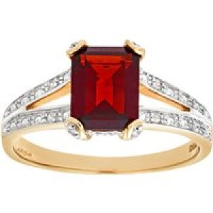 Diamant L’Eternel Womens 9ct Yellow Gold Single Stone Garnet with Diamond Set Collette and Shoulders Ladies Ring – Size H