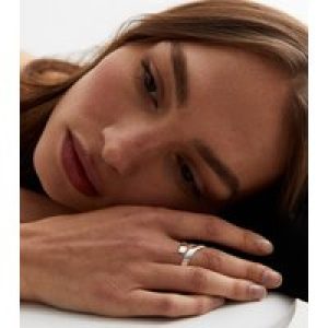 Silver Twist Curved Ring New Glance