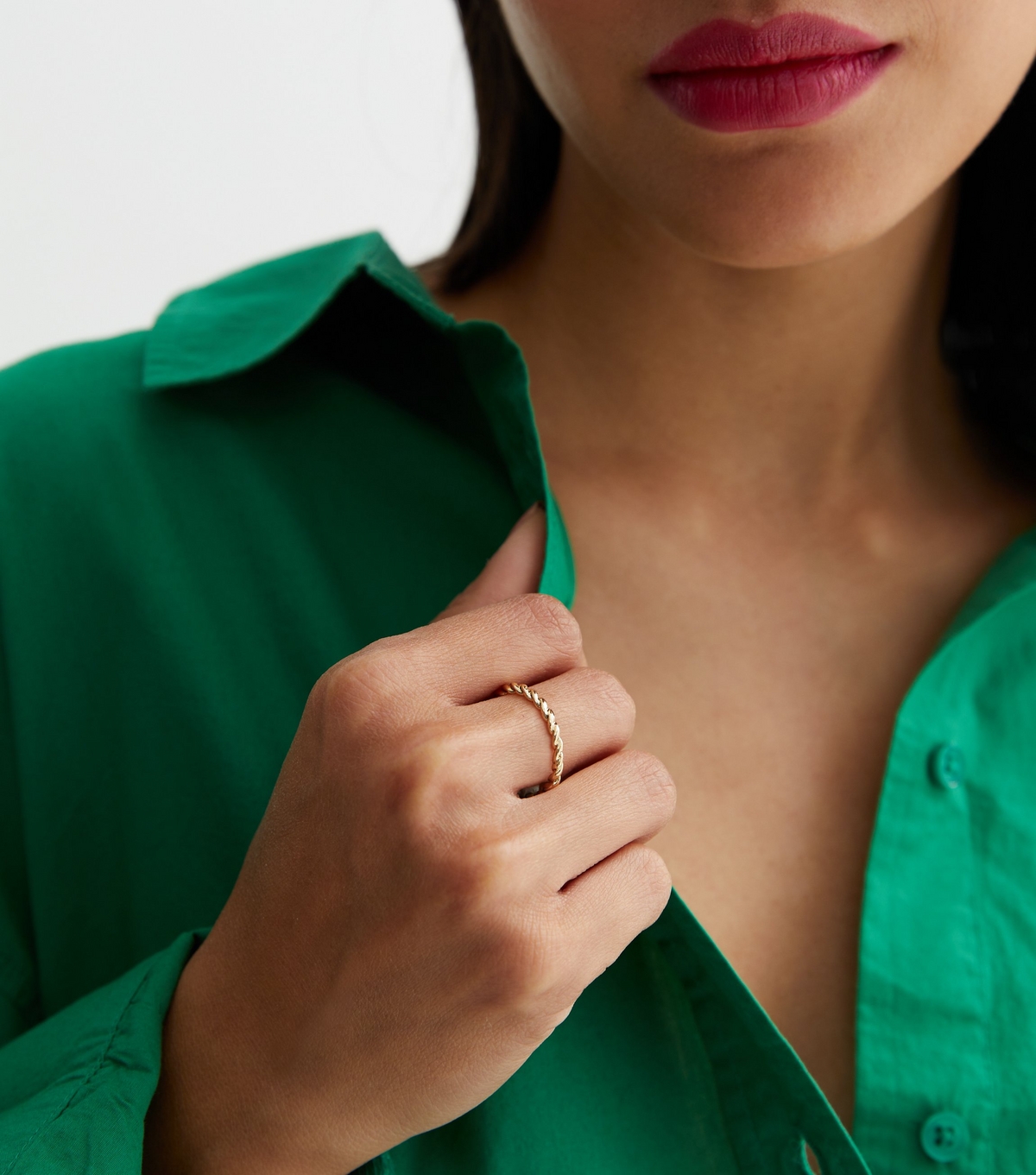 Gold Twist Ring New Glance