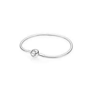 Pandora Moments Smooth Bracelet – 20cm