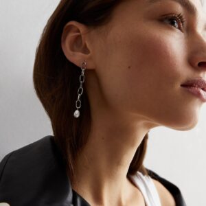 Silver Chain Pretend Pearl Drop Earrings New Glance