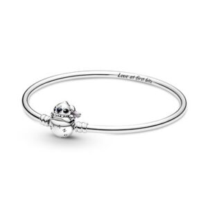 Pandora Moments Disney Stitch Clasp Bangle – 21cm
