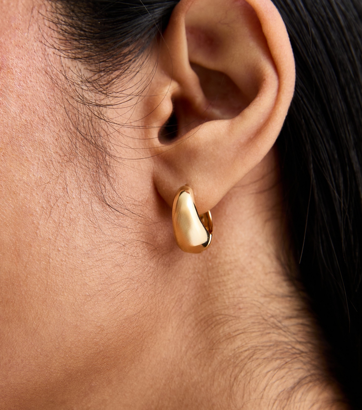 18ct Gold Plated Chunky Hoop Earrings New Glance
