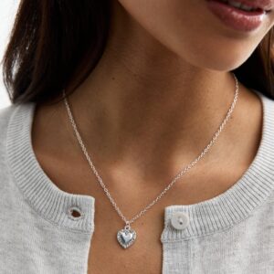 Silver Tone Diamantè Center Pendant Necklace New Glance