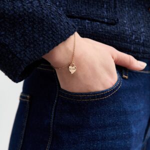 Gold Tone Center Tag Bracelet New Glance