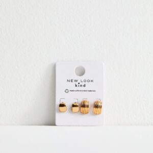 2 Pack of Gold Tone Sq. Curved Studs New Glance