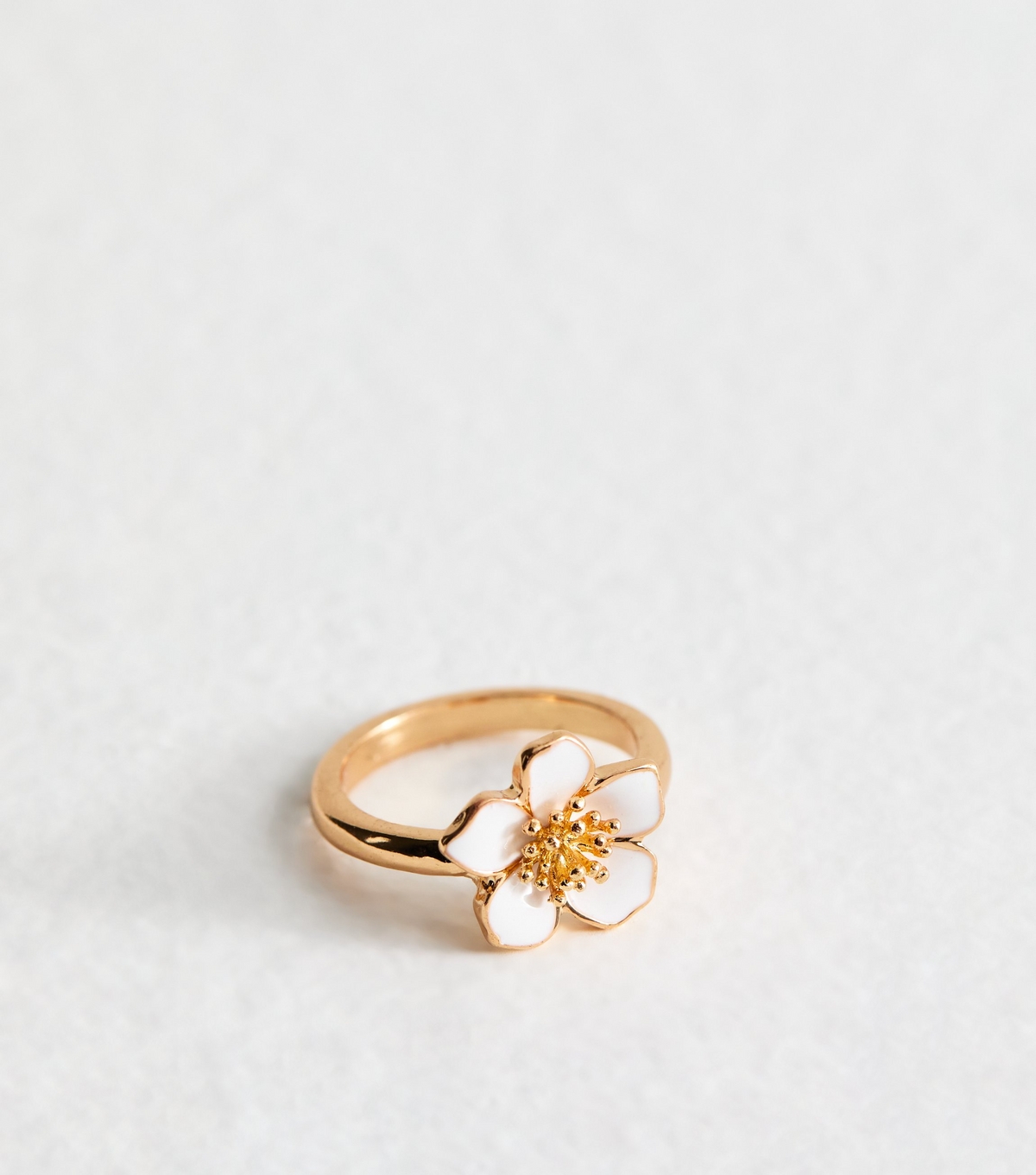 White Teeth Flower Ring New Glance