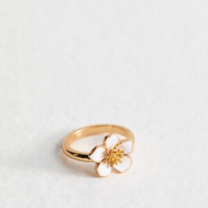 White Tooth Flower Ring New Glance