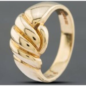 Pre-Owned 9ct Yellow Gold Knott Signet Ring 41102067
