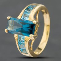 Pre-Owned 9ct Yellow Gold Blue Topaz Dress Ring 41102270 - Image 2