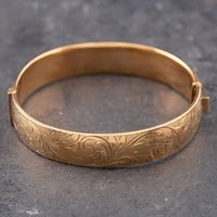 Pre-Owned 9ct Yellow Gold Half Engraved Standard Hinged Bangle 41211177 - Image 2
