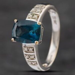 Pre-Owned 9ct White Gold Blue Topaz & Diamond Dress Ring 41382036