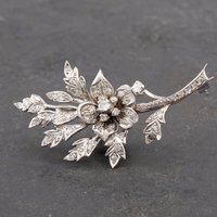 Pre-Owned 18ct White Gold Brilliant Cut Diamond Flowers Bouquet Brooch 41131070 - Image 2