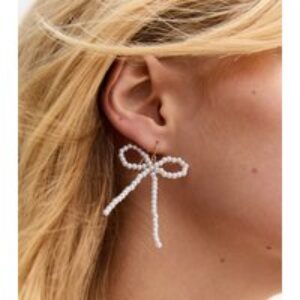 White Fake Pearl Bow Earrings New Glance