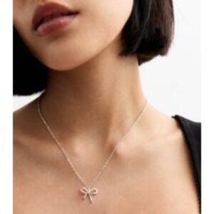 Silver Bow Element Chain Necklace New Glance