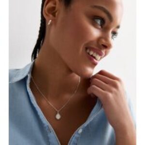 Silver Plated Kite Pendant Necklace New Glance