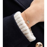Gold Tone Diamanté Flower Chain Bracelet New Glance - Image 2