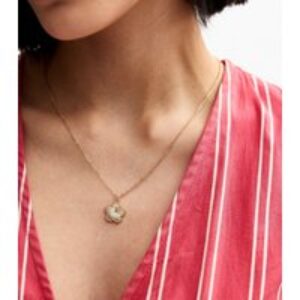 Gold Tone Flower Pendant Necklace New Glance