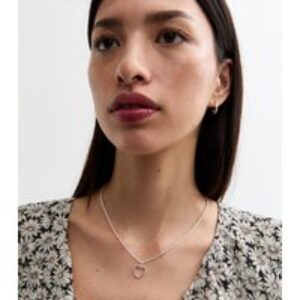 Silver Tone Rope Chain Middle Pendant Necklace New Glance