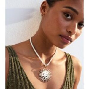 Cream Solar Pendant Rope Necklace New Glance