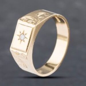 Pre-Owned 9ct Yellow Gold Brilliant Cut Diamond Oblong Engraved Shoulders Signet Ring 41341652