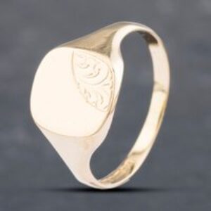 Pre-Owned 9ct Yellow Gold Half Engraved Cushion Shaped Signet Ring 41341657
